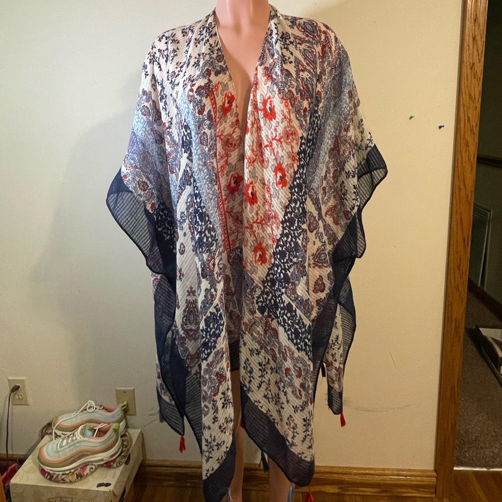 Quagga Women’s Kimonos Scarf Wrap Red White Blue Floral Patterned Fabric‎ shawl